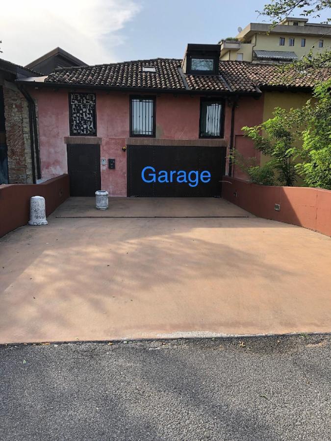 Luxury Industrial Apt Vicino Al Centro Con Garage Brescia Exterior foto