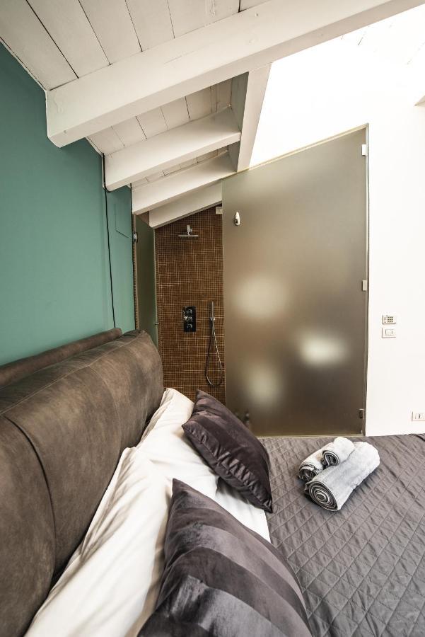 Luxury Industrial Apt Vicino Al Centro Con Garage Brescia Exterior foto
