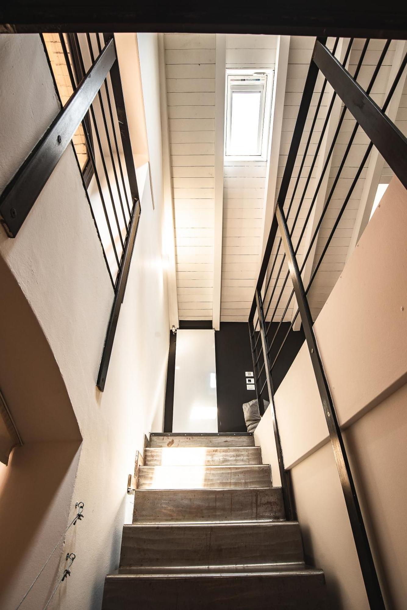 Luxury Industrial Apt Vicino Al Centro Con Garage Brescia Exterior foto